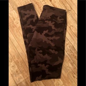 3/$6 Wild Fable Camo Pants